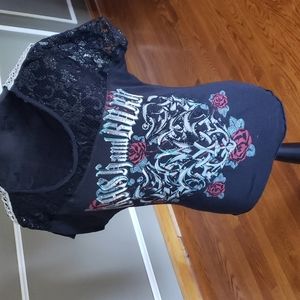 Crash & Burn 🔥 T Shirt Size XS